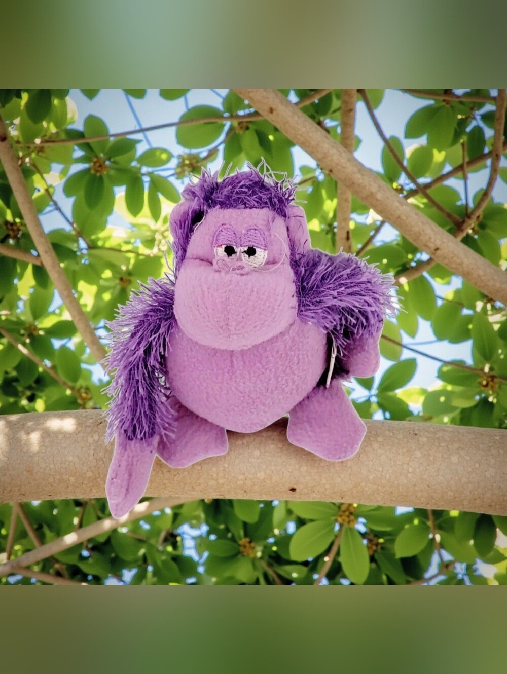 2011 Rinco 6" Shaggy Neon Purple Orangutan/Gorilla Shaggy Long-Pile Faux Mane Pl